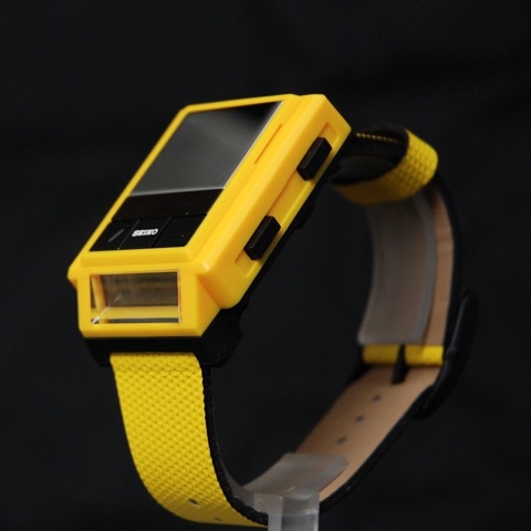 Mod B010-4010 DRUM MACHINE, vintage Seiko LCD watch from the B Series series