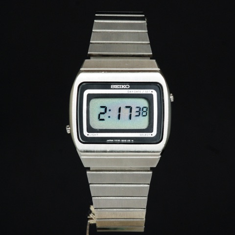 Mod F039-5010, vintage Seiko LCD watch from the F Series series